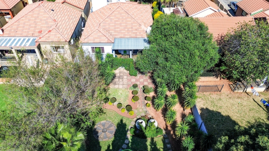 4 Bedroom Property for Sale in Thatchfield Estate Gauteng