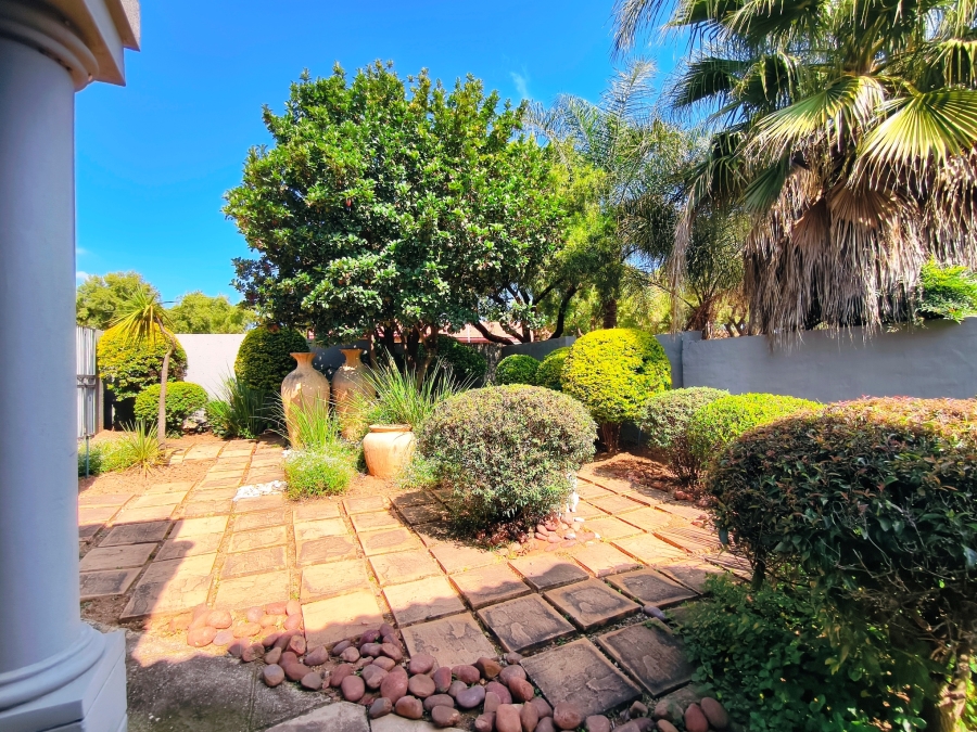4 Bedroom Property for Sale in Thatchfield Estate Gauteng
