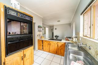 4 Bedroom Property for Sale in Brackenhurst Gauteng