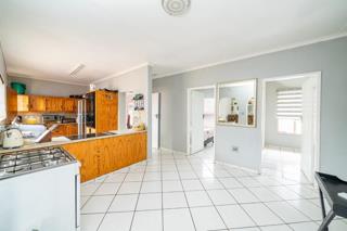 4 Bedroom Property for Sale in Brackenhurst Gauteng