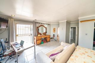4 Bedroom Property for Sale in Brackenhurst Gauteng