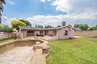 4 Bedroom Property for Sale in Brackenhurst Gauteng