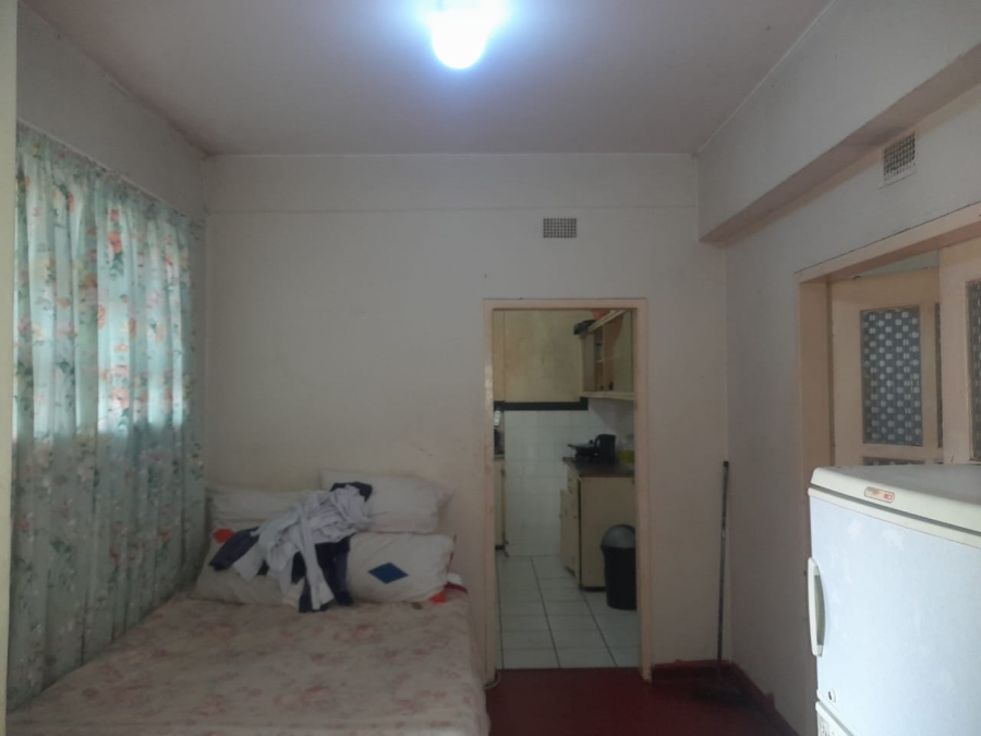 1 Bedroom Property for Sale in Yeoville Gauteng