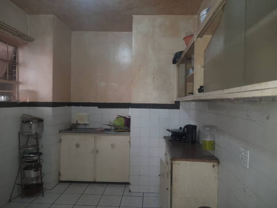 1 Bedroom Property for Sale in Yeoville Gauteng
