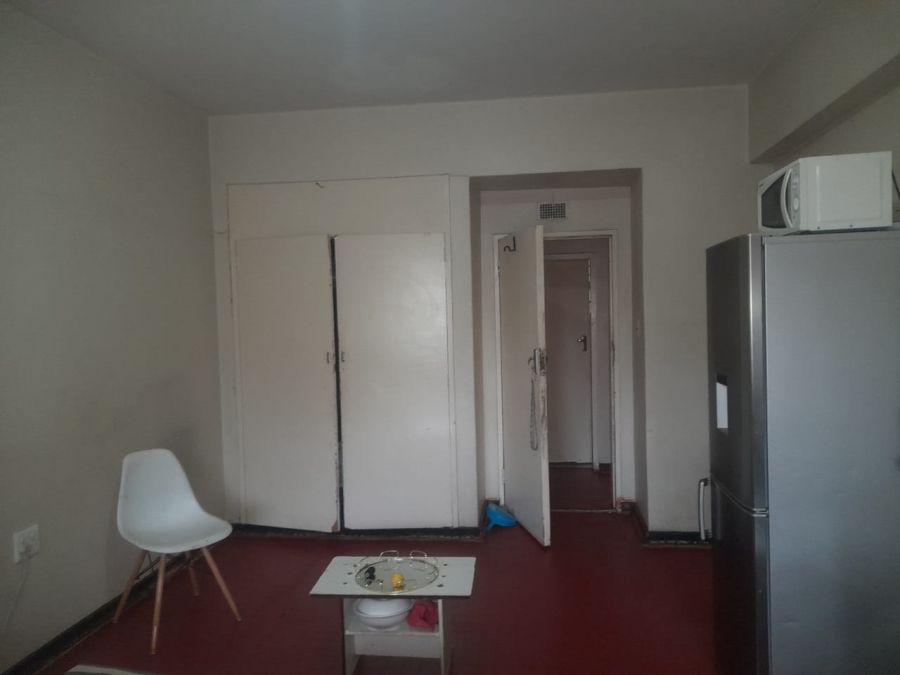 1 Bedroom Property for Sale in Yeoville Gauteng