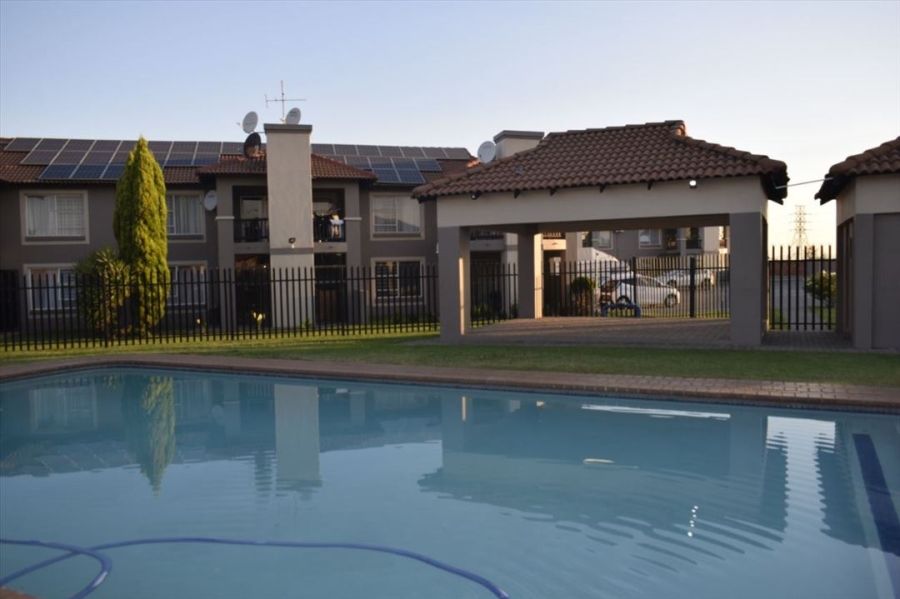 1 Bedroom Property for Sale in Van Dyk Park Gauteng