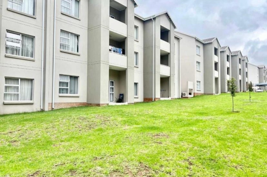 To Let 2 Bedroom Property for Rent in Blue Hills Gauteng