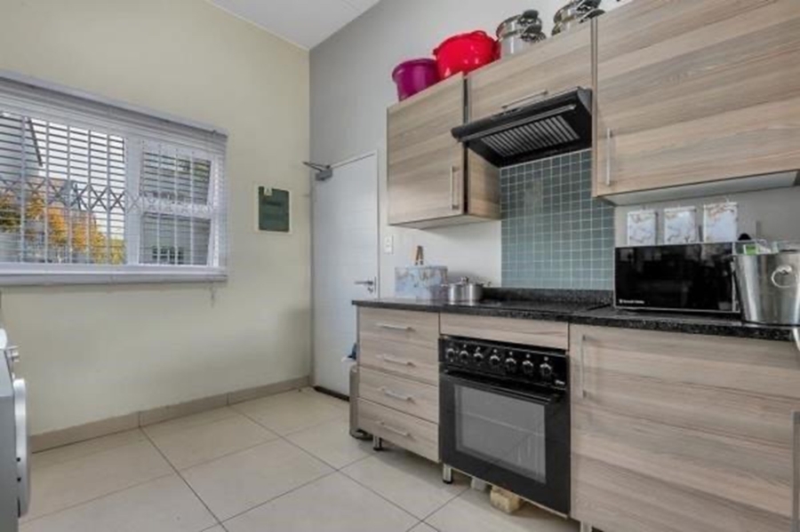 To Let 2 Bedroom Property for Rent in Blue Hills Gauteng