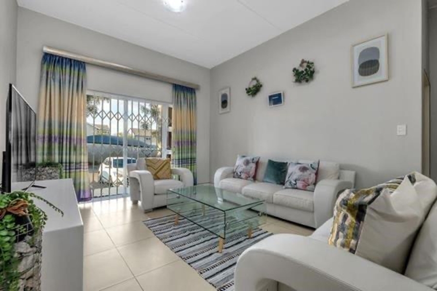 To Let 2 Bedroom Property for Rent in Blue Hills Gauteng