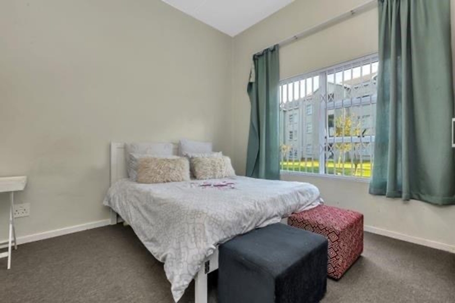 To Let 2 Bedroom Property for Rent in Blue Hills Gauteng