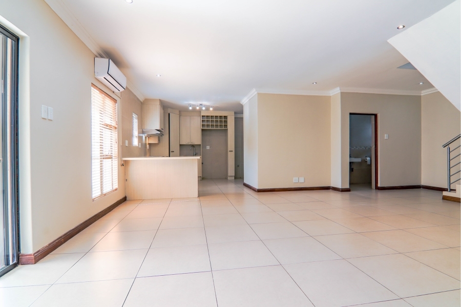 4 Bedroom Property for Sale in Thatchfield Estate Gauteng