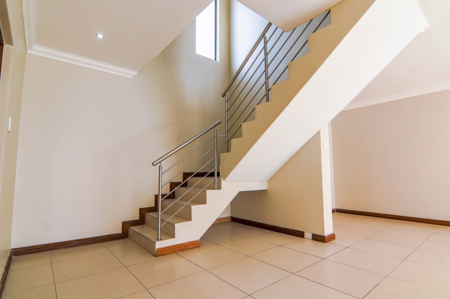4 Bedroom Property for Sale in Thatchfield Estate Gauteng