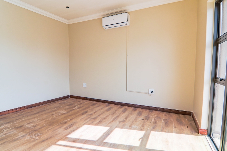 4 Bedroom Property for Sale in Thatchfield Estate Gauteng