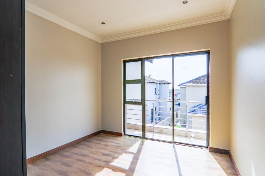 4 Bedroom Property for Sale in Thatchfield Estate Gauteng