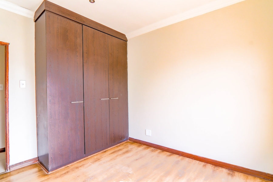 4 Bedroom Property for Sale in Thatchfield Estate Gauteng