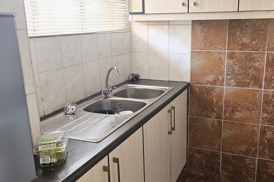 1 Bedroom Property for Sale in Paarlshoop Gauteng