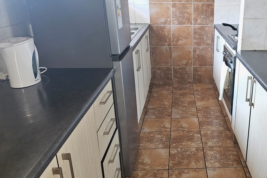 1 Bedroom Property for Sale in Paarlshoop Gauteng
