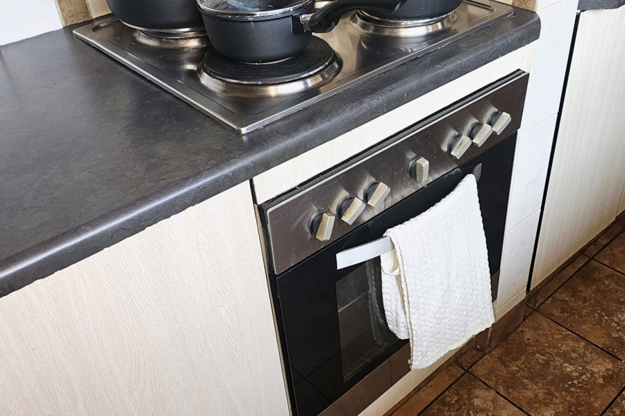 1 Bedroom Property for Sale in Paarlshoop Gauteng