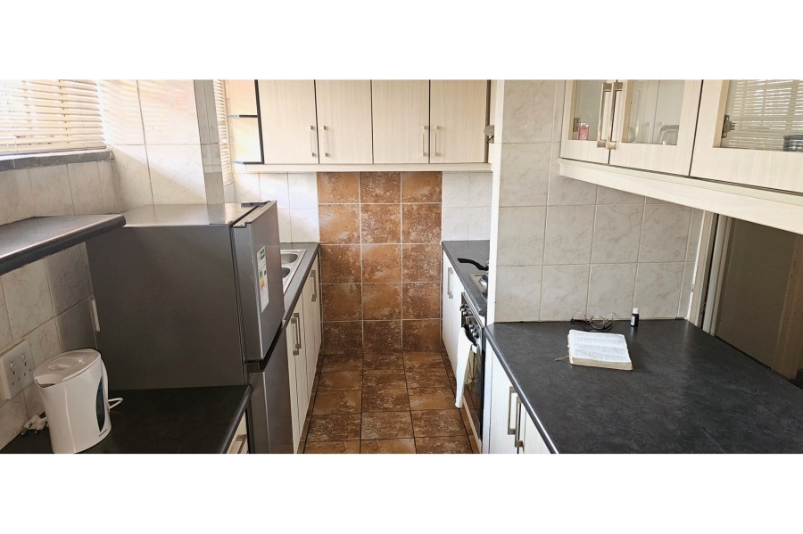 1 Bedroom Property for Sale in Paarlshoop Gauteng