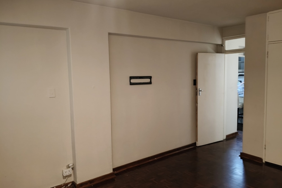 1 Bedroom Property for Sale in Paarlshoop Gauteng