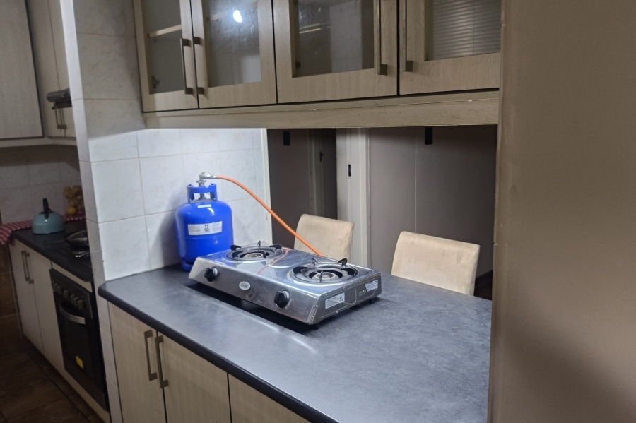 1 Bedroom Property for Sale in Paarlshoop Gauteng
