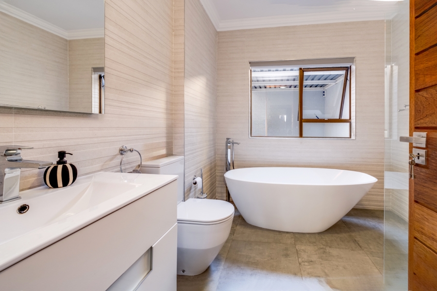 3 Bedroom Property for Sale in Edenburg Gauteng