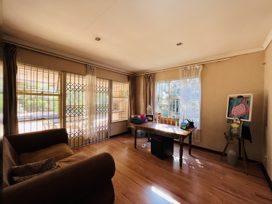 4 Bedroom Property for Sale in Radiokop Gauteng