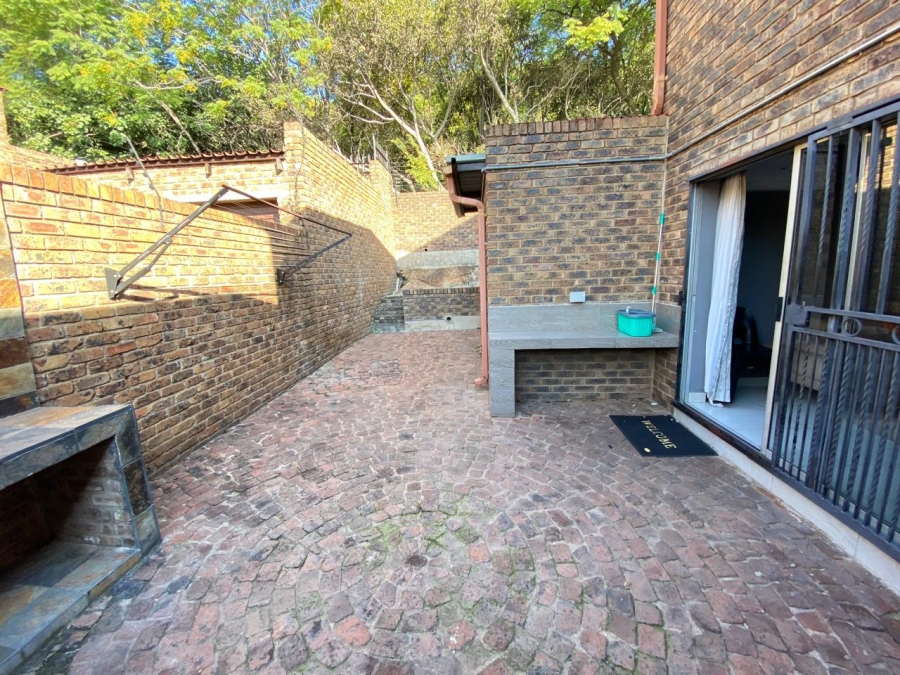 2 Bedroom Property for Sale in Gezina Gauteng
