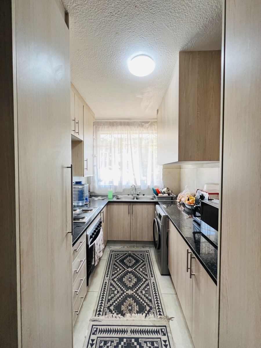 2 Bedroom Property for Sale in Lyndhurst Gauteng