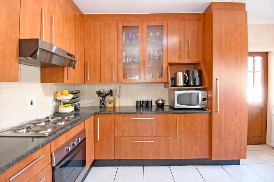 3 Bedroom Property for Sale in Olivedale Gauteng