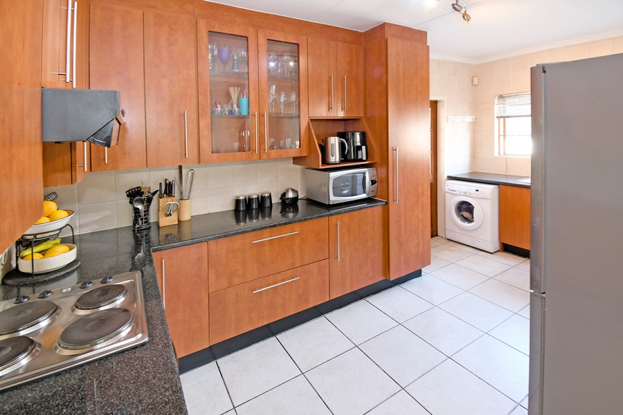 3 Bedroom Property for Sale in Olivedale Gauteng