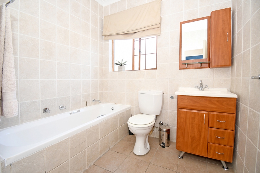 3 Bedroom Property for Sale in Olivedale Gauteng