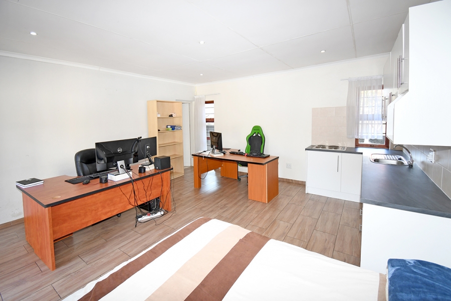 3 Bedroom Property for Sale in Olivedale Gauteng