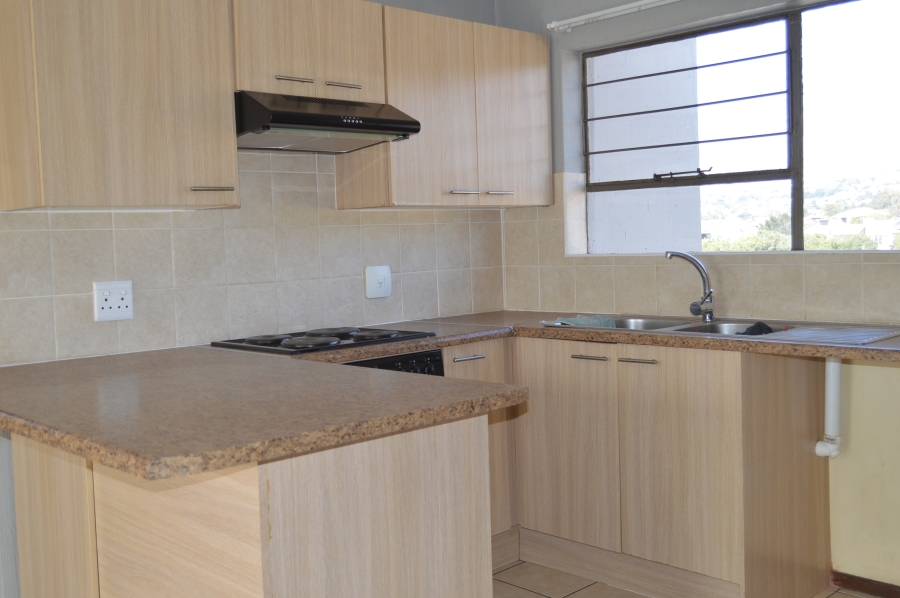To Let 2 Bedroom Property for Rent in Sugar Bush Estate Gauteng