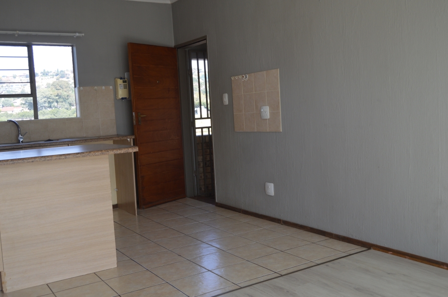 To Let 2 Bedroom Property for Rent in Sugar Bush Estate Gauteng