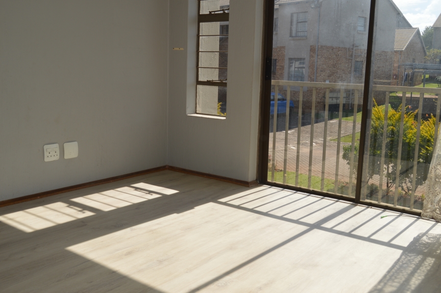 To Let 2 Bedroom Property for Rent in Sugar Bush Estate Gauteng