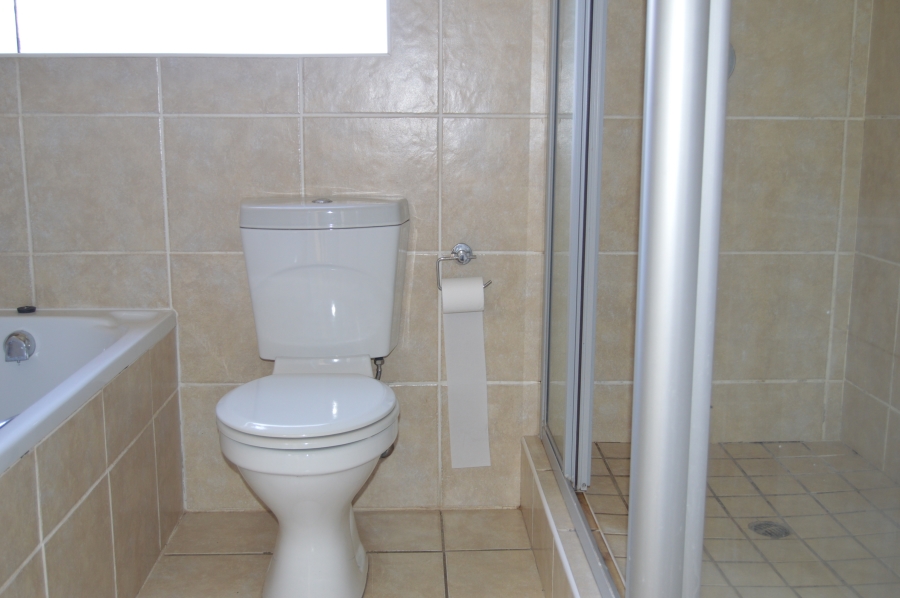 To Let 2 Bedroom Property for Rent in Sugar Bush Estate Gauteng