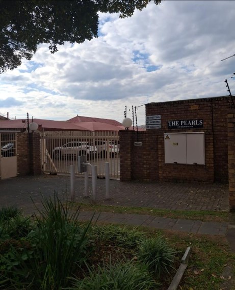 2 Bedroom Property for Sale in Regents Park Gauteng