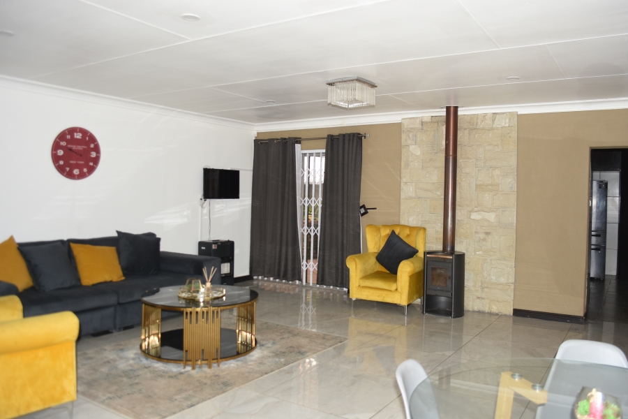 4 Bedroom Property for Sale in Theresa Park Gauteng