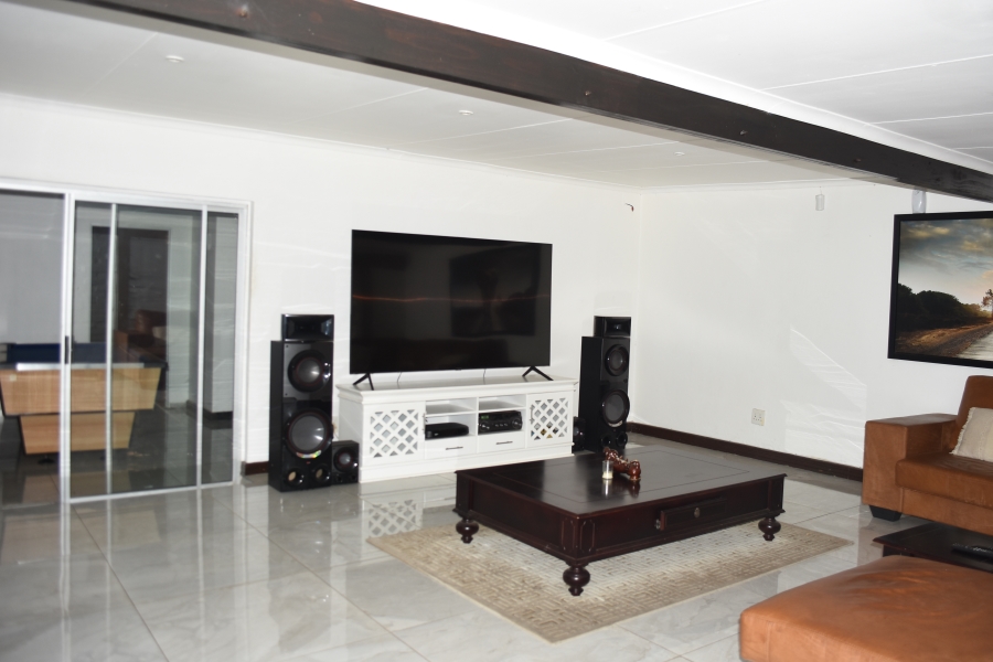 4 Bedroom Property for Sale in Theresa Park Gauteng