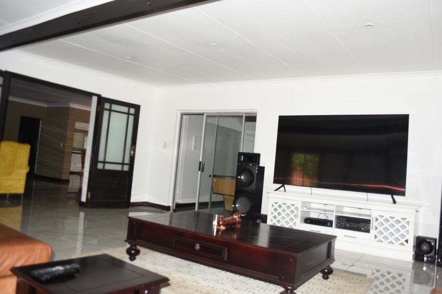 4 Bedroom Property for Sale in Theresa Park Gauteng