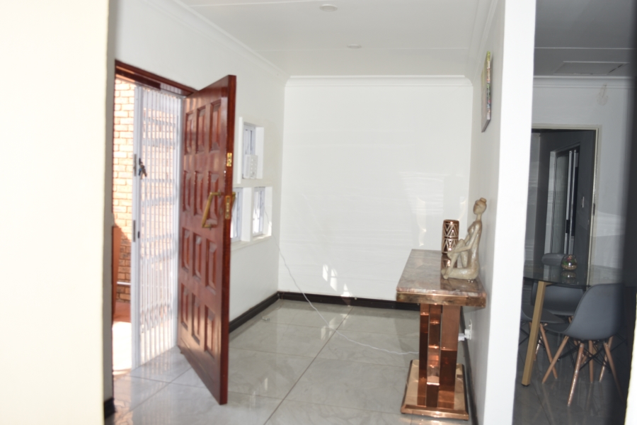 4 Bedroom Property for Sale in Theresa Park Gauteng