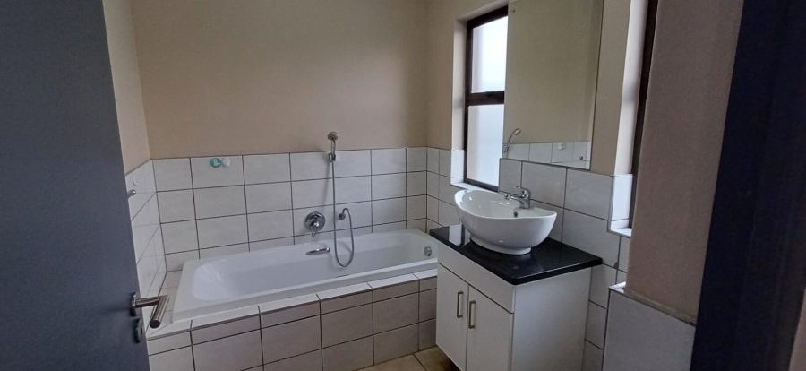 To Let 3 Bedroom Property for Rent in Montana Gauteng