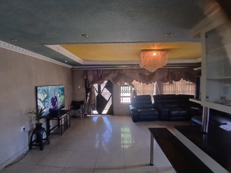 4 Bedroom Property for Sale in Soshanguve S Gauteng