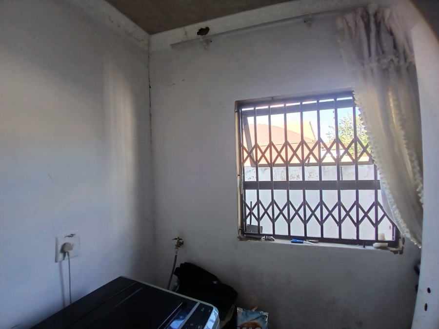 4 Bedroom Property for Sale in Soshanguve S Gauteng