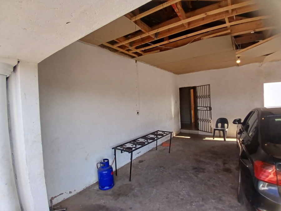 4 Bedroom Property for Sale in Soshanguve S Gauteng