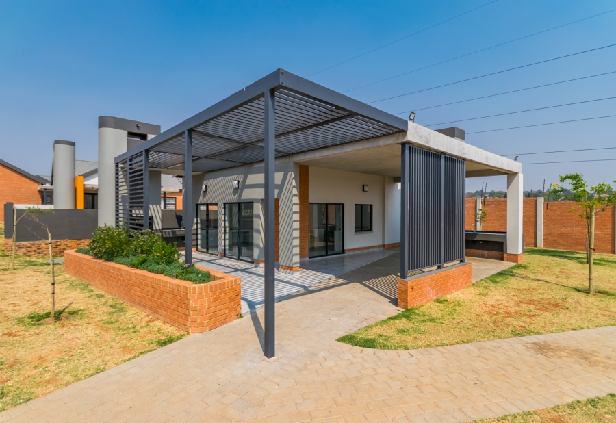 4 Bedroom Property for Sale in Amberfield Gauteng