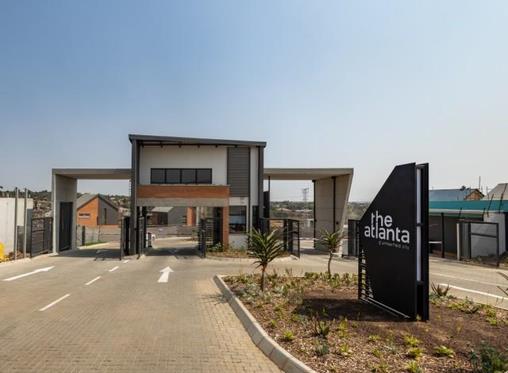 4 Bedroom Property for Sale in Amberfield Gauteng