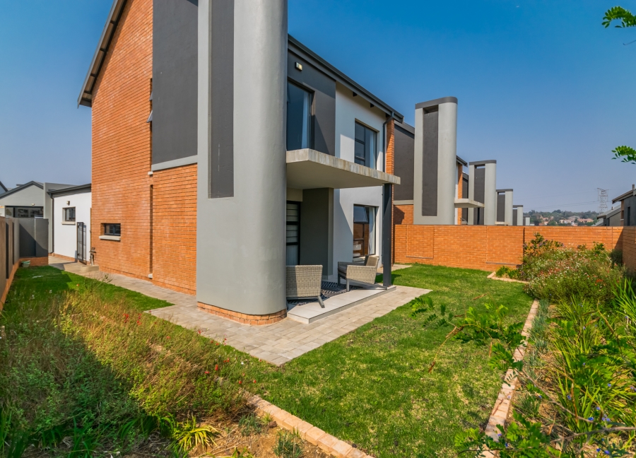 3 Bedroom Property for Sale in Amberfield Gauteng