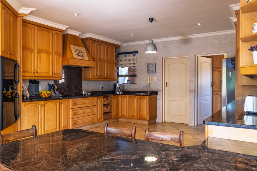 4 Bedroom Property for Sale in Mooikloof Equestrian Estate Gauteng